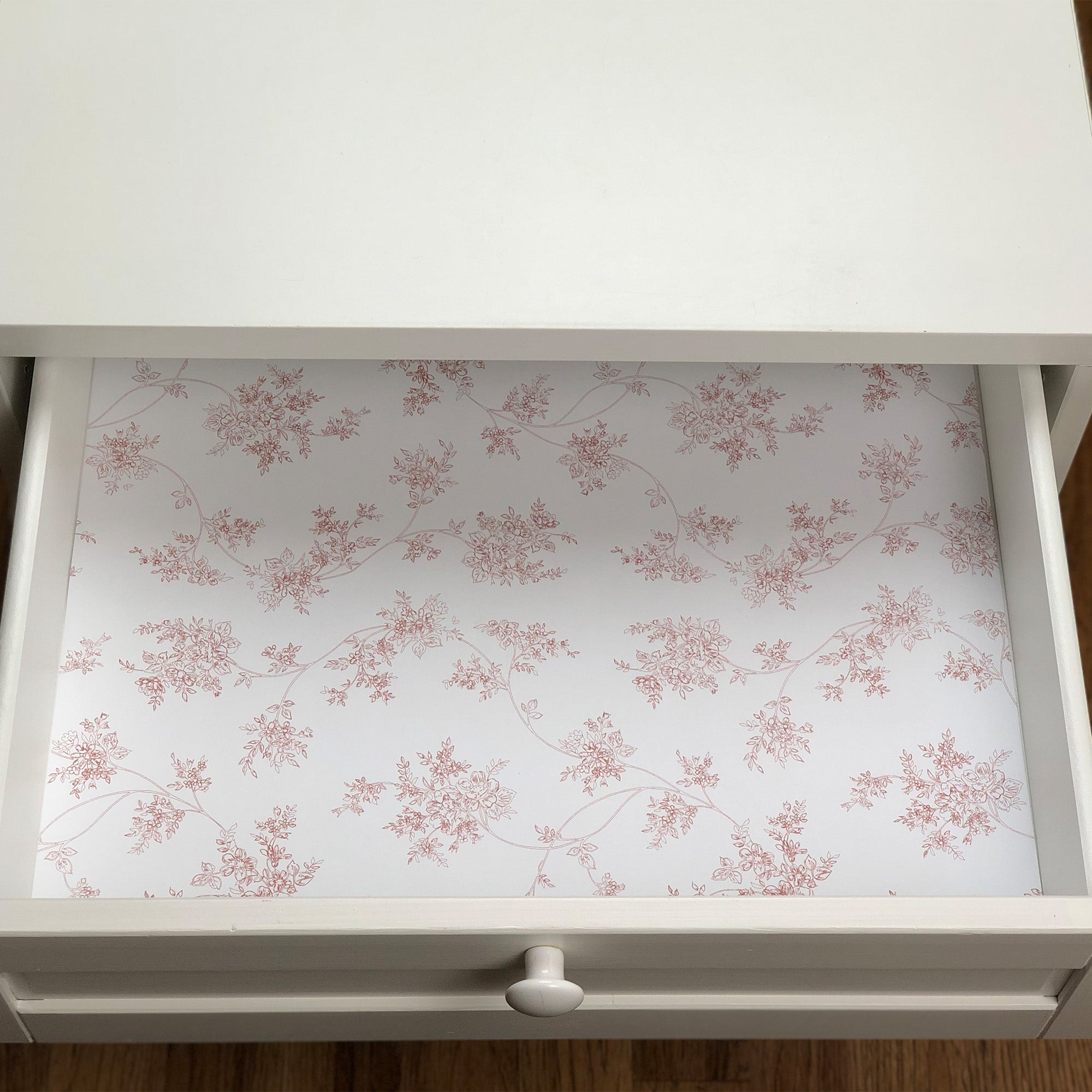The Purpose of Dresser Drawer Liners